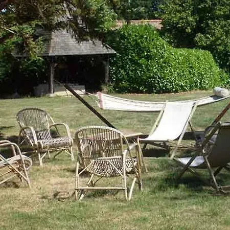 Chateau De Boiscoursier Bed & Breakfast *